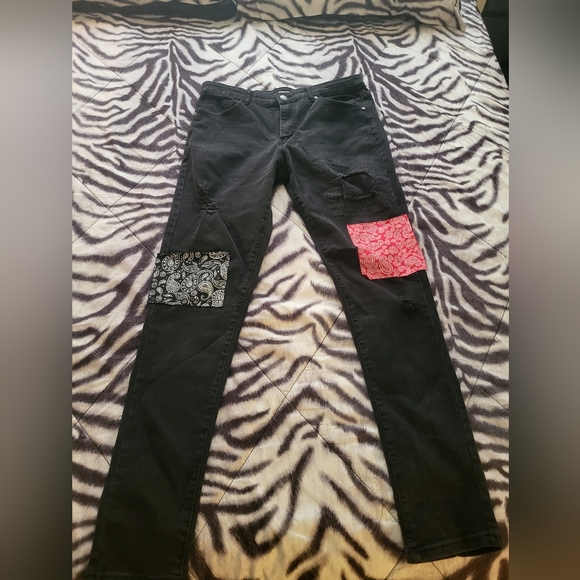 TR Premium Men's Skinny Ripped Jeans - Picture 14 of 16